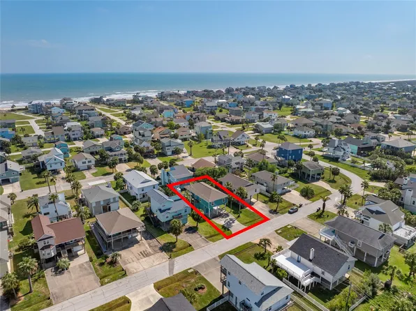 13819 Mutiny Ln, Galveston, TX 77554