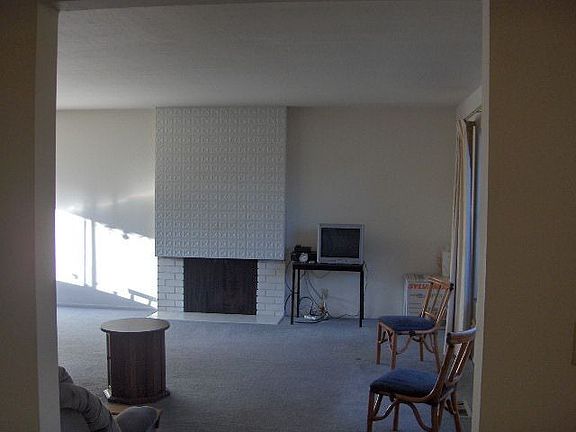 5th image of 6327 Menlo Dr