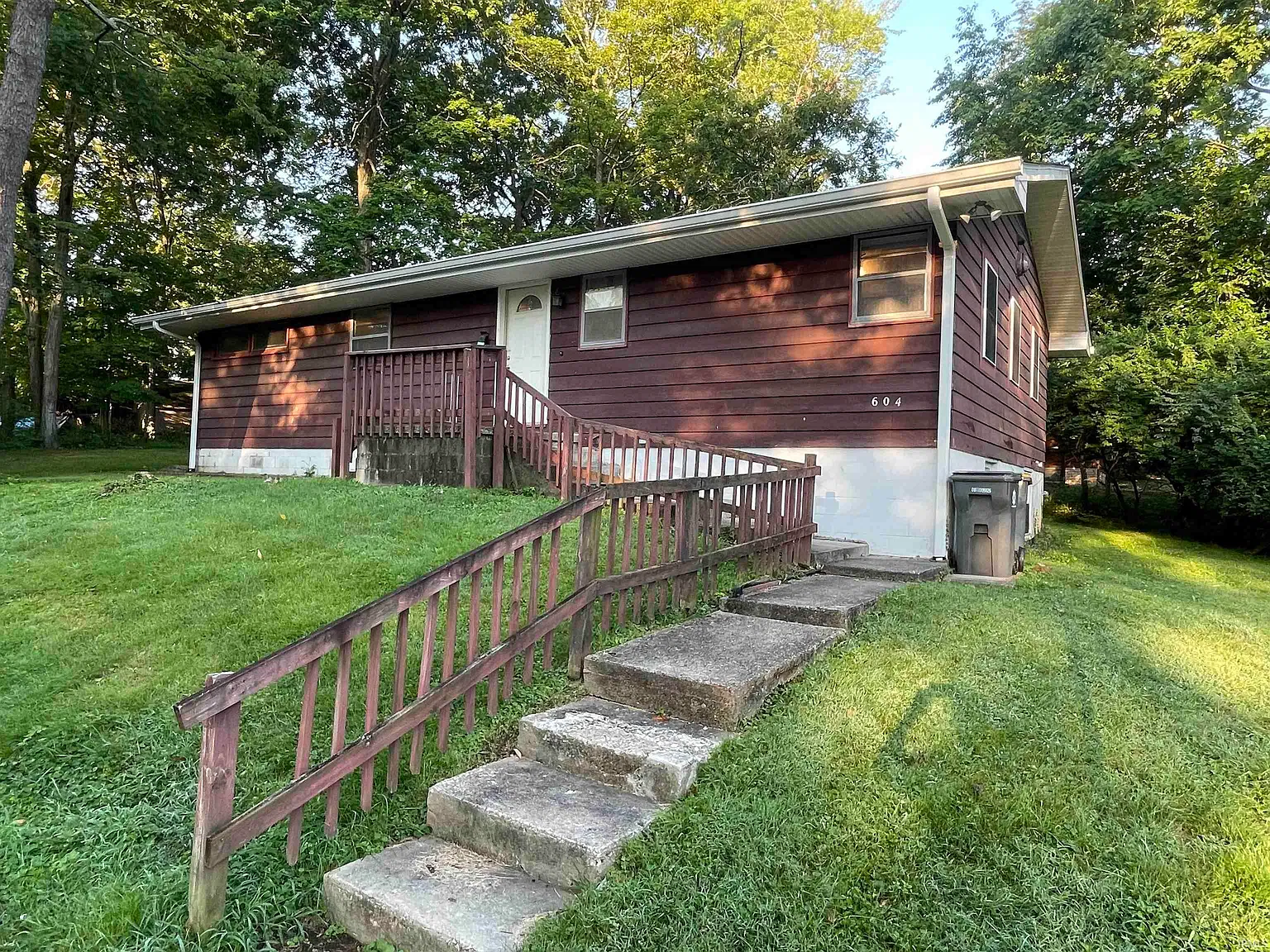 3 bed, 2.5 bath, 1594 sqft, $2,460 — Photo 3