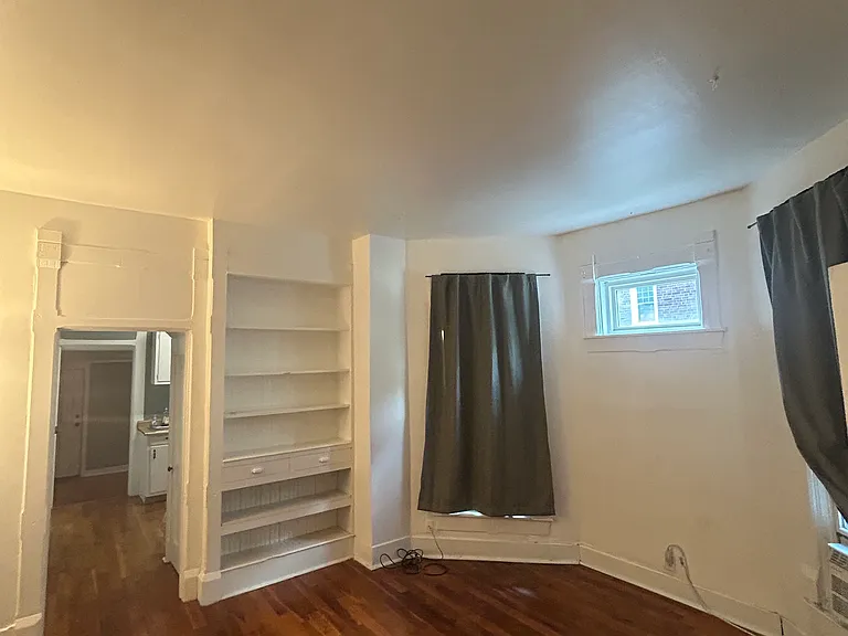 409 W Mulberry St #2 — Photo 2