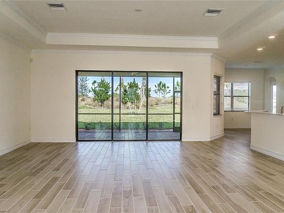 5th image of 10936 Bullrush Dr