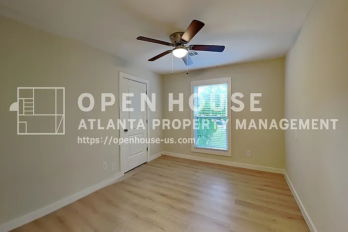 1402 Mountain Overlook Ct — Photo 13