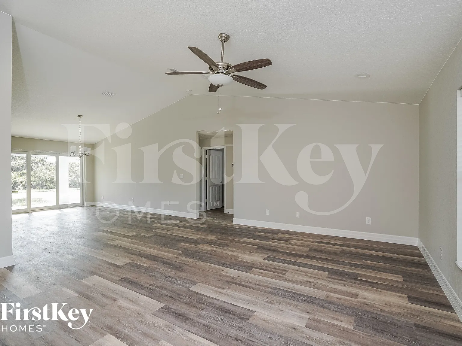 3 bed, 2.0 bath, 1648 sqft, $1,610 — Photo 4