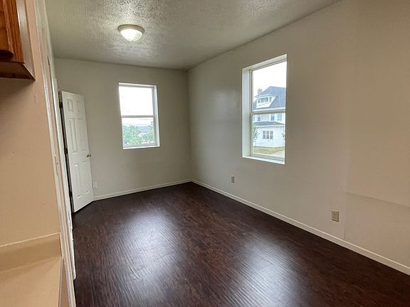 3rd image of 1401 S Street South St #2