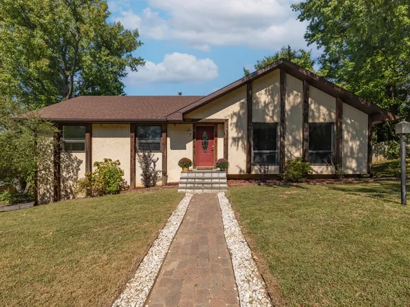 1105 E Melanie Lane, Ozark, MO 65721