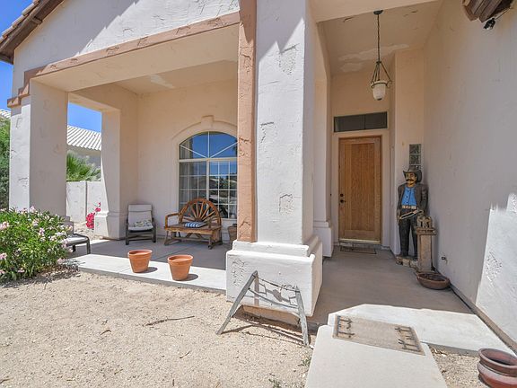 5th image of 556 W Casa Grande Lakes Blvd N