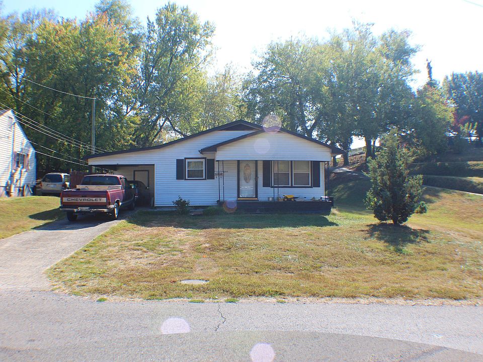 1st image of 1300 NW Pickett Ave