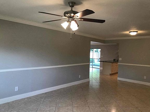 3rd image of 2703 SW 14th Dr