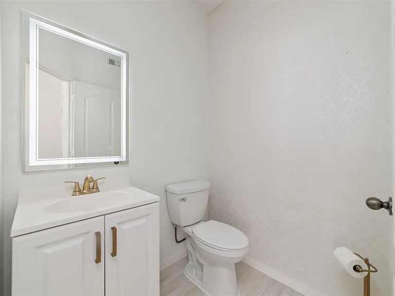 2618 Bridgestone Park Ln — Photo 23