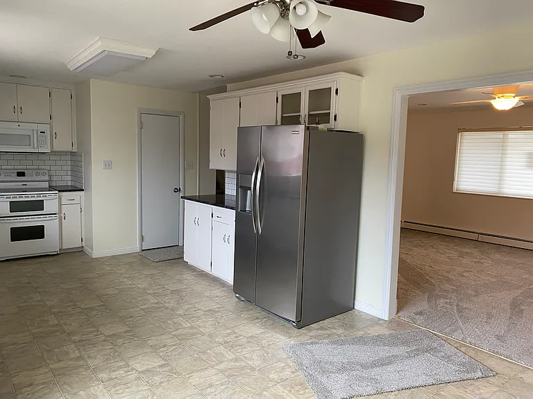 411 E 100 S — Photo 10