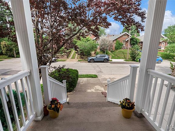 2nd image of 1612 Prather Ave