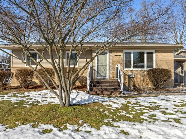 3751 Lawn St NW, Grand Rapids, MI 49534