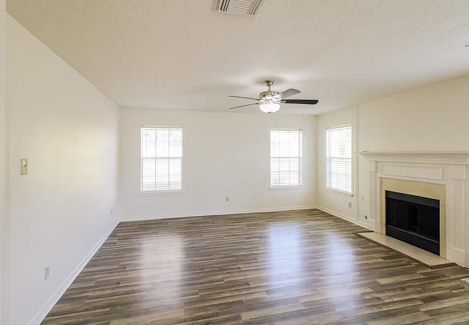 1st image of 4401 Spoonbill Dr