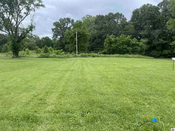 104 Morningside Dr #9-10-12, Benton, KY 42025
