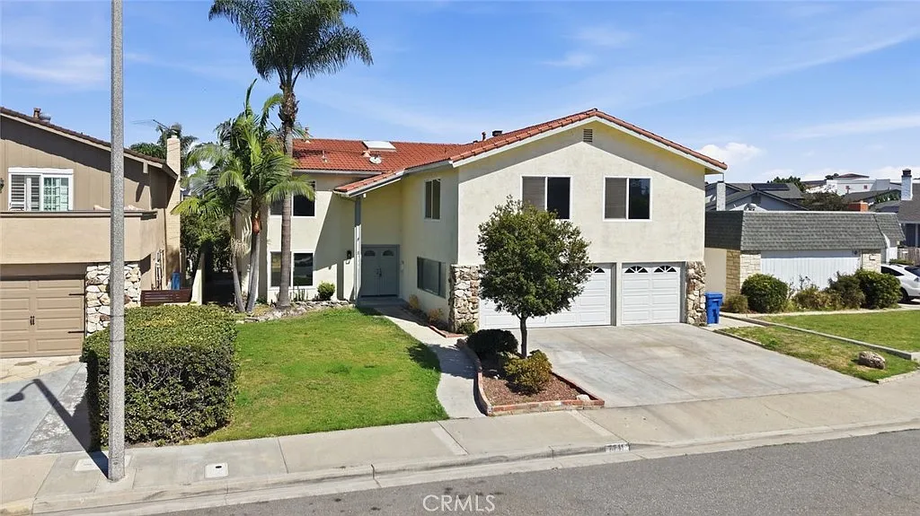 7 bed, 3062 sqft, $5,500 — Photo 3
