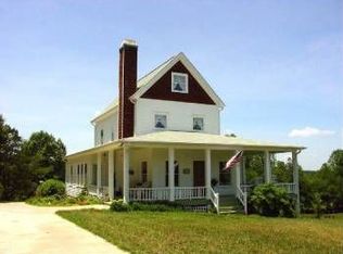 969 Hamrick Rd, Talking Rock, GA 30175