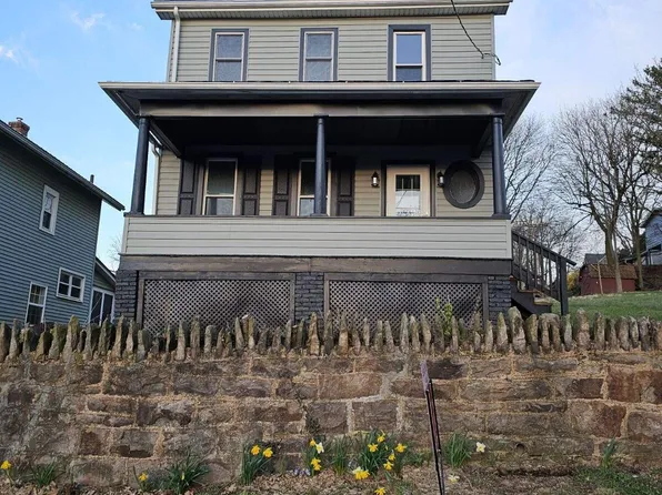 525 Lotz Ave, Altoona, PA 16602