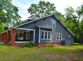 315 N Fairplay St, Seneca, SC 29678