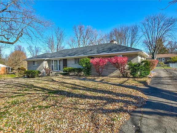2nd image of 5709 Wallingwood Dr