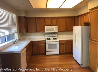 11366 Via Rancho San Diego UNIT B, El Cajon, CA 92019