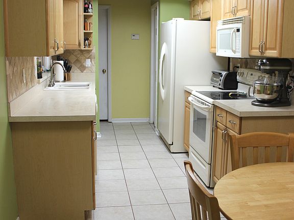 5th image of 4712 Country Hills Dr