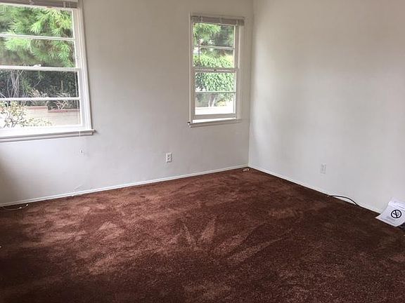 5th image of 2446 Ocean Park Blvd APT A