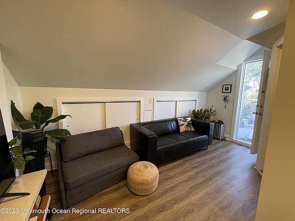 2nd image of 303 NE 7th Ave #4