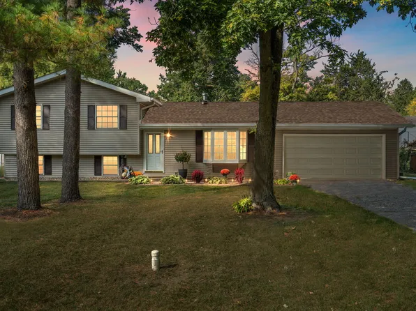 10446 N 500 E, Demotte, IN 46310