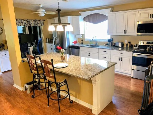 6794 Picante Cir, Fort Pierce, FL 34951