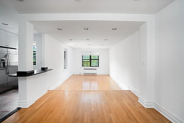 Rented by Waldstar Real Estate LLC | media 11