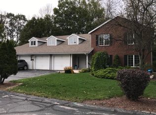 2522 Cross Creek Dr APT B, Sheboygan, WI 53081