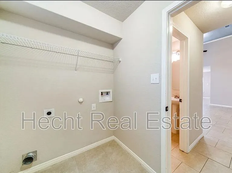 603 Tom Kemp Dr — Photo 10