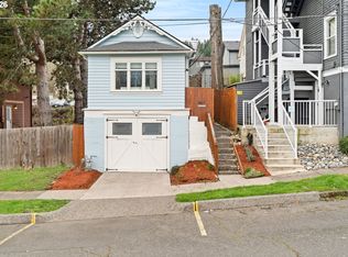 3017 S Water Ave, Portland, OR 97201