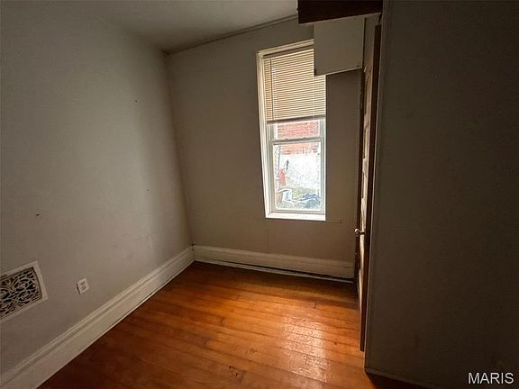 5th image of 4635 Oregon Ave