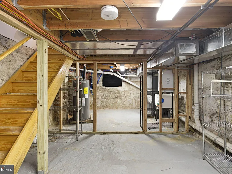 513 Wilder St — Photo 24