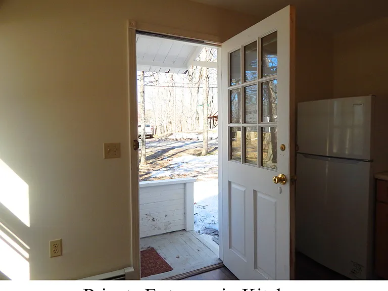 64 Huguenot St #1 — Photo 22