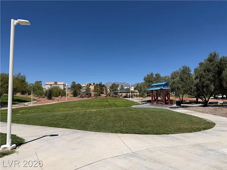 7916 Ducharme Ave — Photo 34