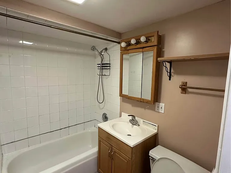 4730 N Kedvale Ave — Photo 4