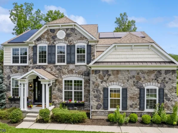 35 Bellewood Dr, Warren Twp., NJ 07059