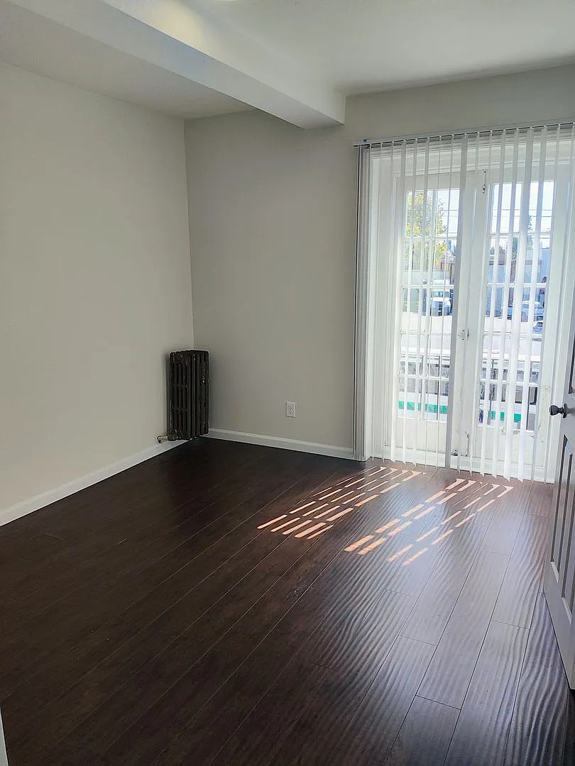 1715 High Street — Photo 3