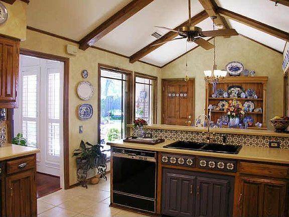 5th image of 6514 Barkwood Ln