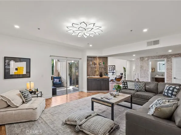 10626 Valley Spring Ln Unit 404, North Hollywood, CA 91602