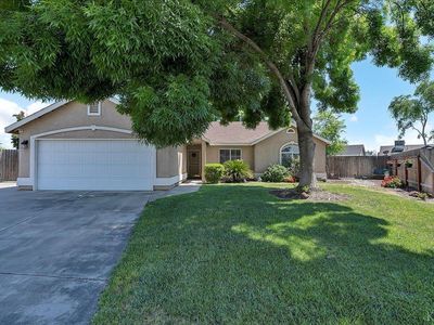 1015 Yellowstone Dr, Hanford, CA, 93230