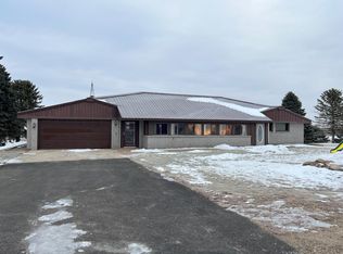 67233 275th St, Alden, MN 56009