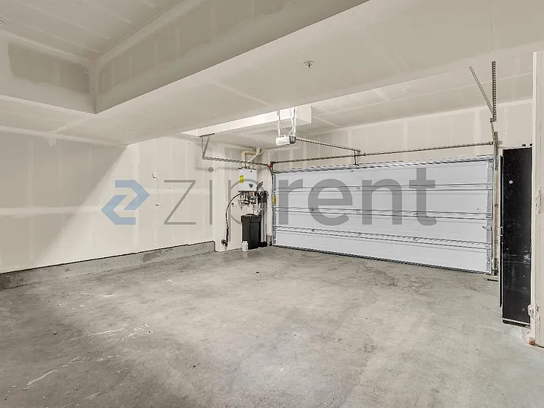 6914 Geyserville St — Photo 10
