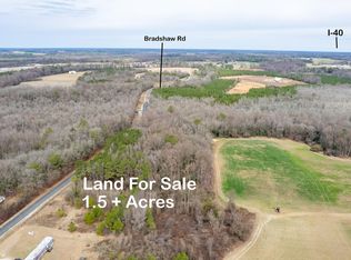 4616 Bradshaw Rd, Clinton, NC 28328