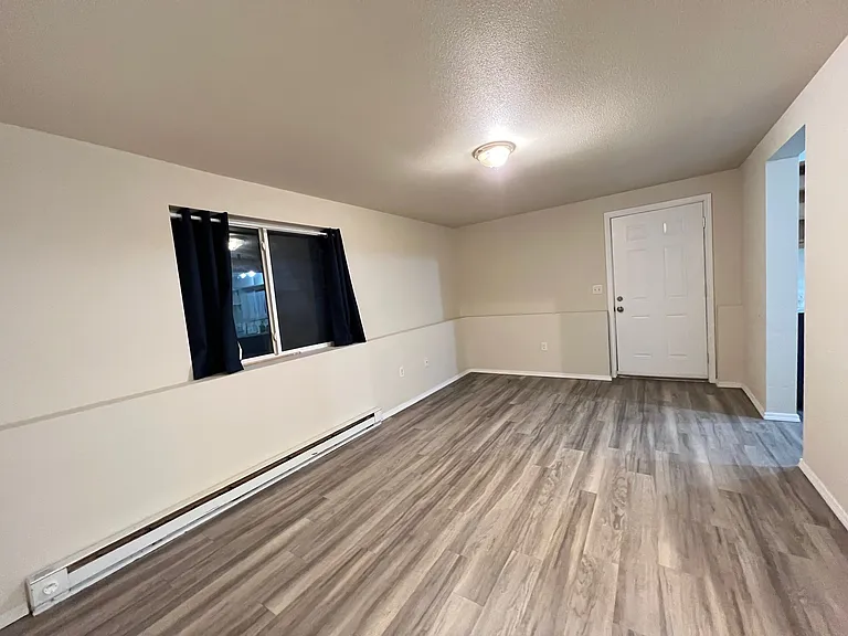 601 S Hatch St #B — Photo 6