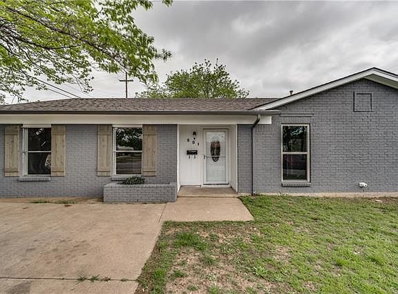2nd image of 501 Giles Ave