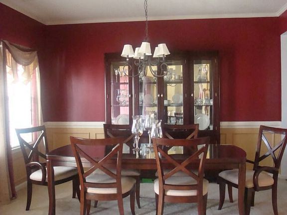 Formal Dining Rm