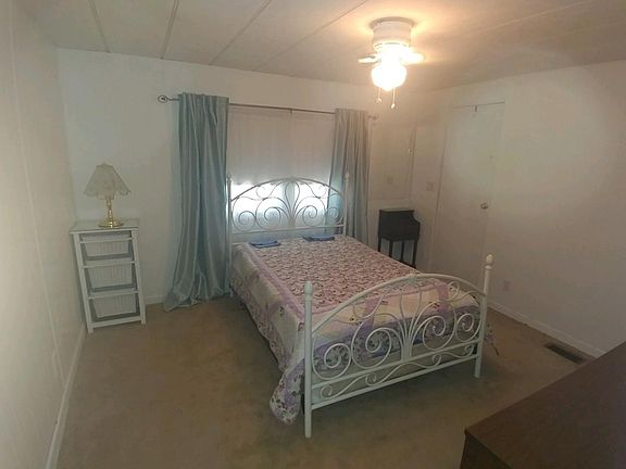 5th image of 3731 Castle Dr